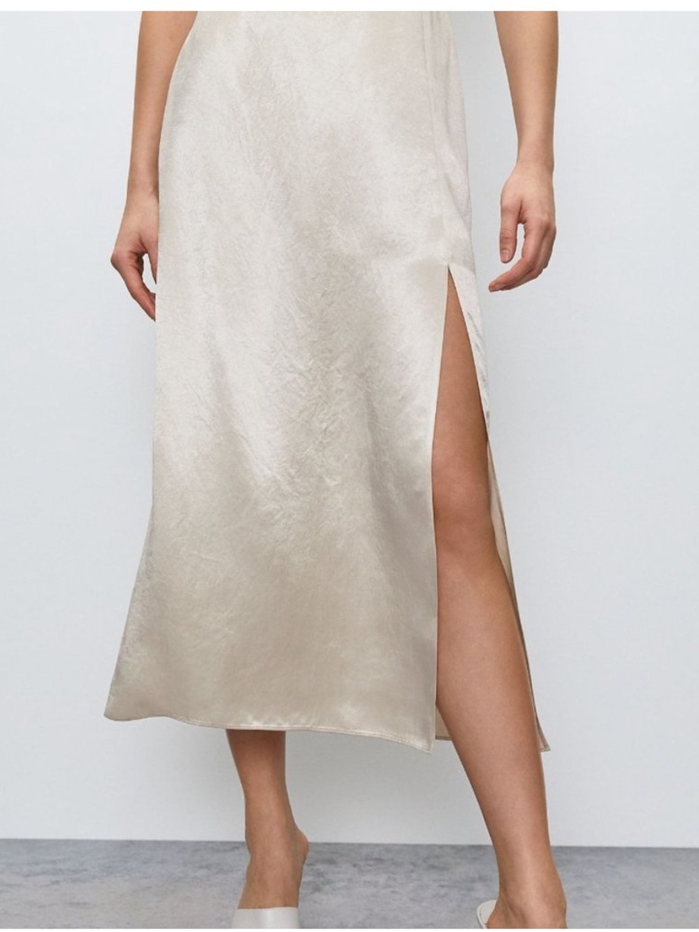 Aritzia Babaton satin maxi skirt